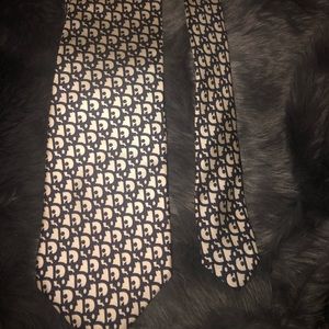 Vintage Christian Dior Crevates Tie, GREAT Conditi